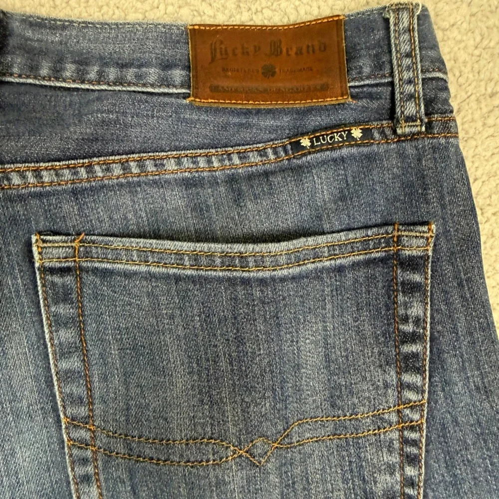 Lucky Brand 361 Vintage Straight Jeans Mens 36x32 Medium Wash Blue Denim Classic